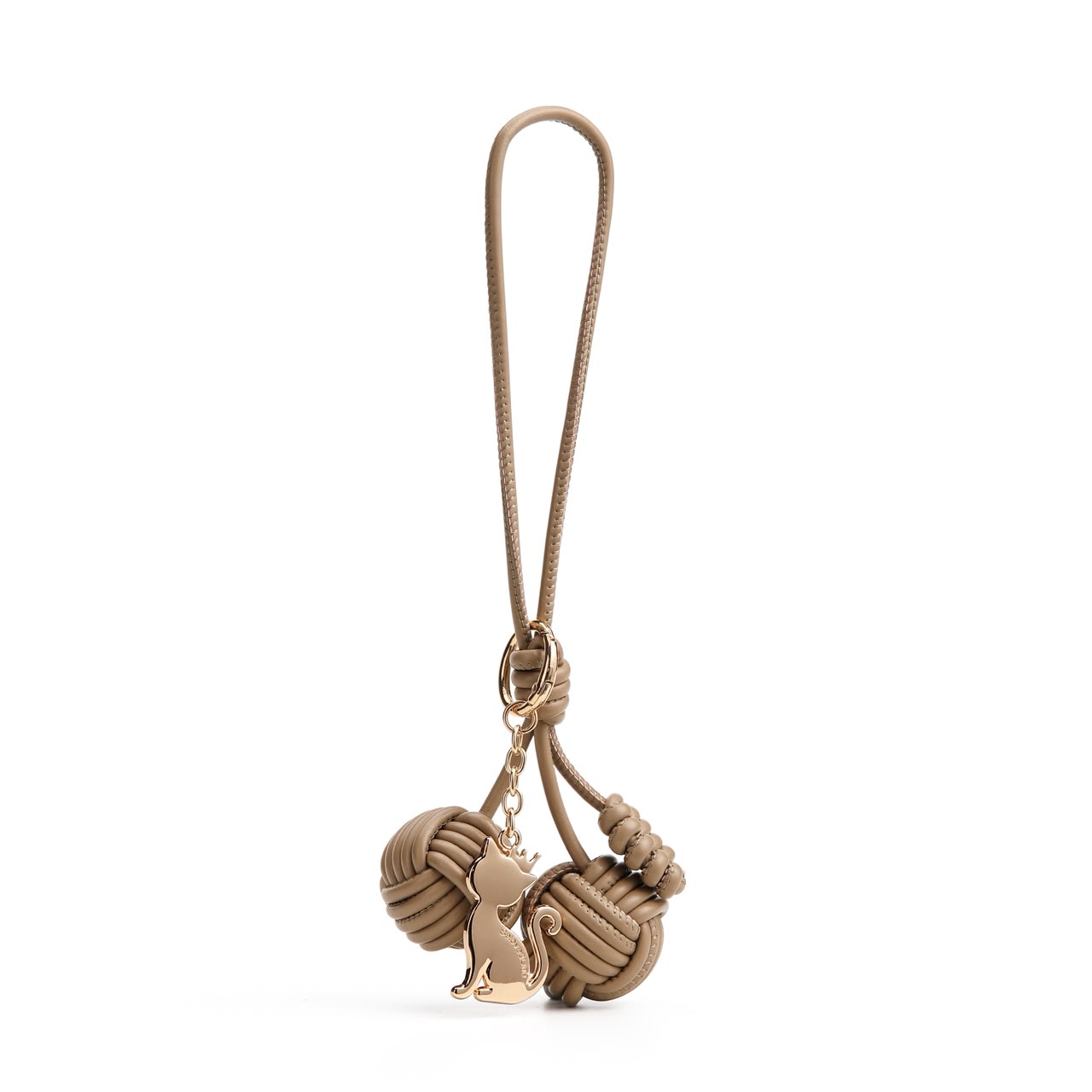 Anyaman Ball With Charm Poppy