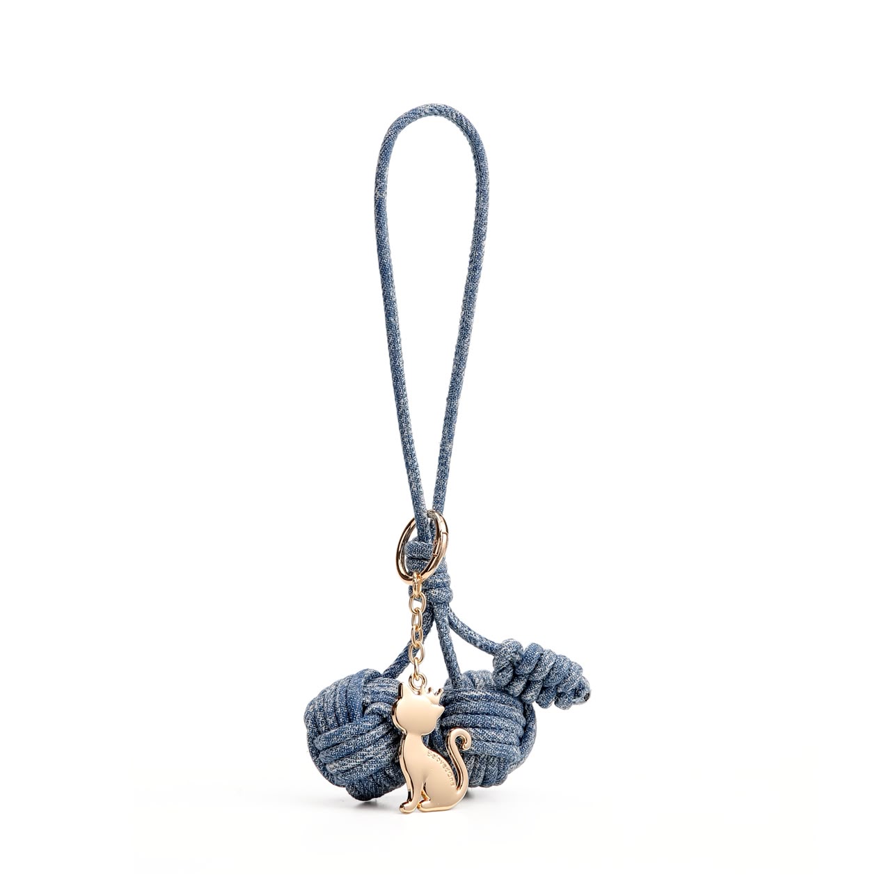 Anyaman Ball With Charm Poppy