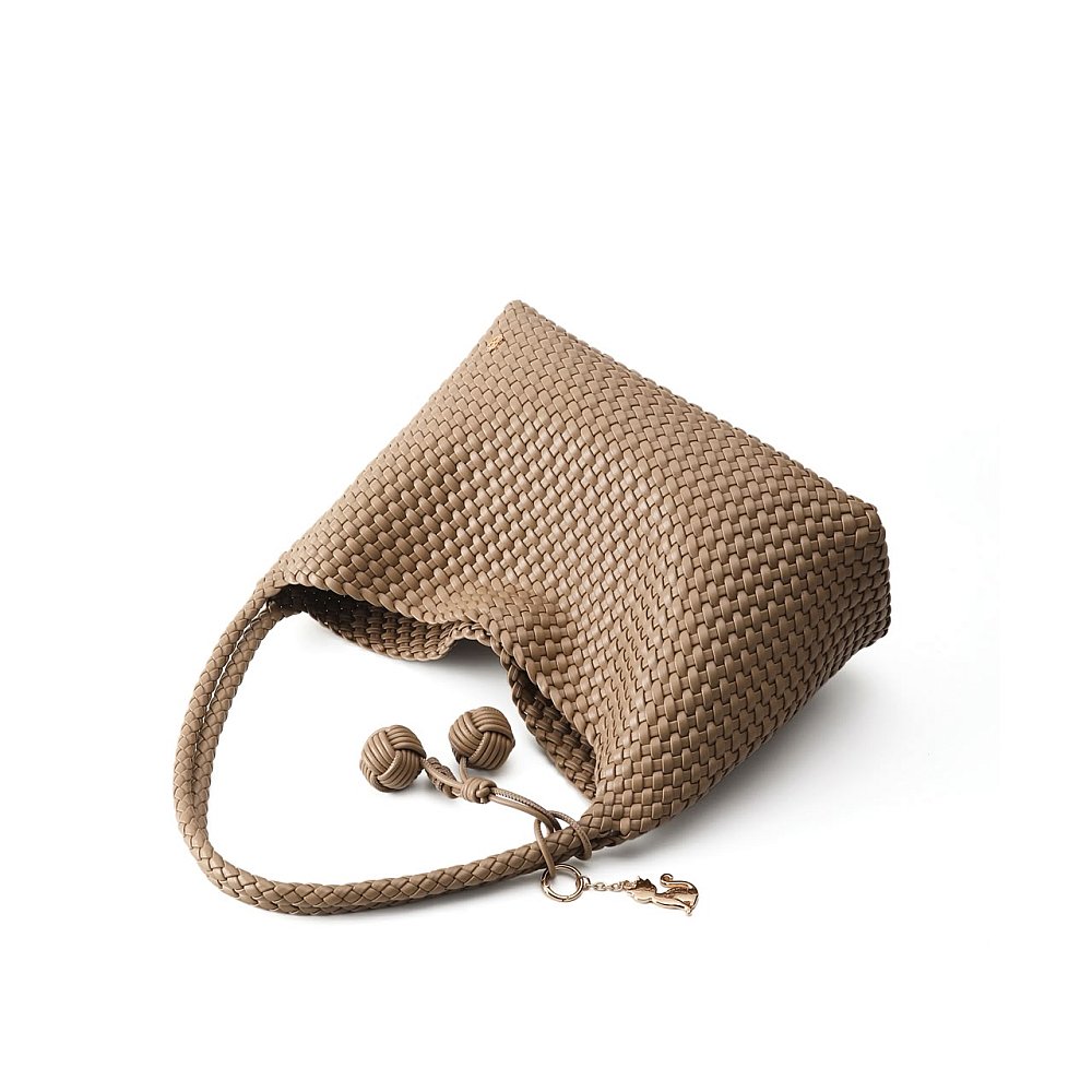 Anyaman Peony Shoulder Bag