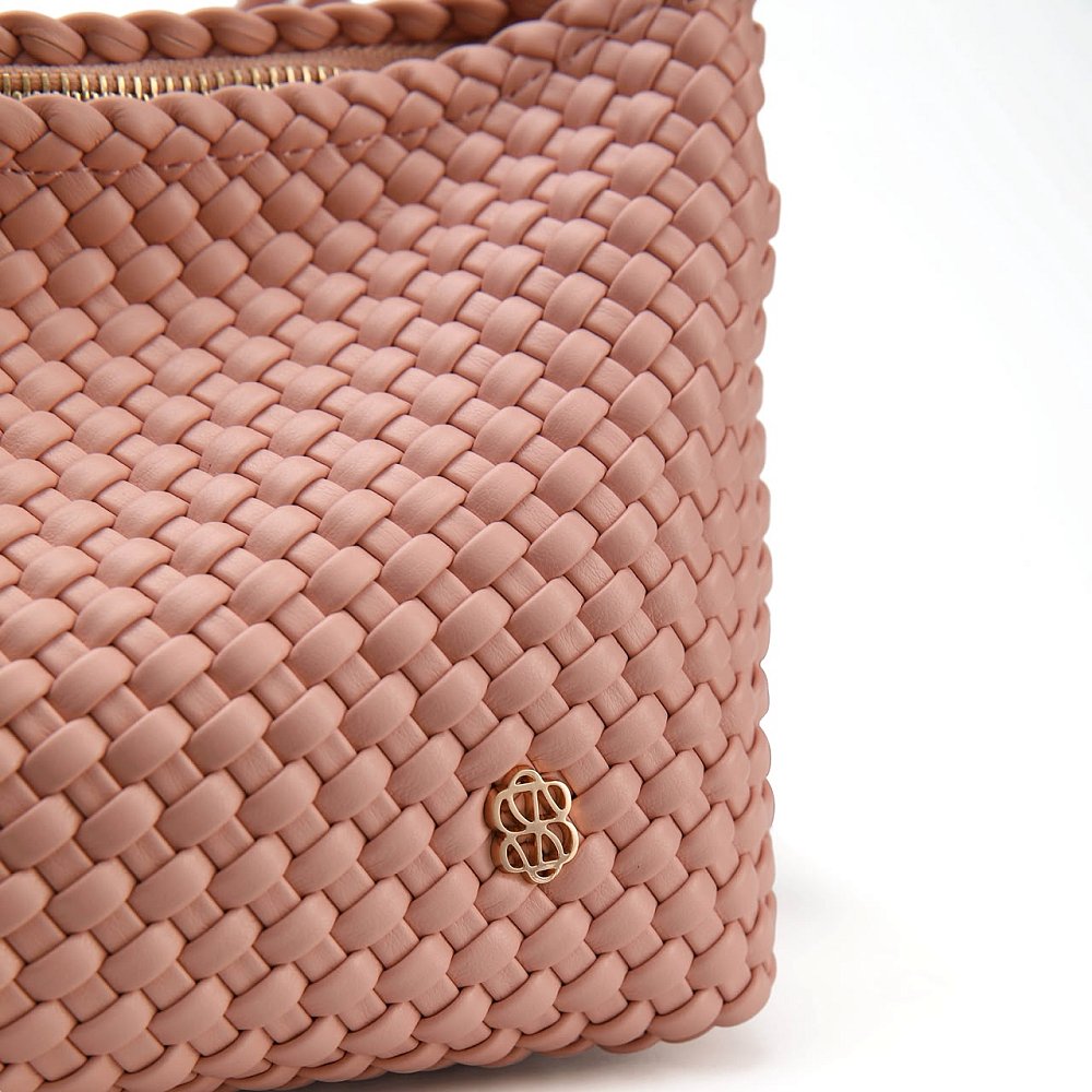 Anyaman Poppy Mini Sling Bag